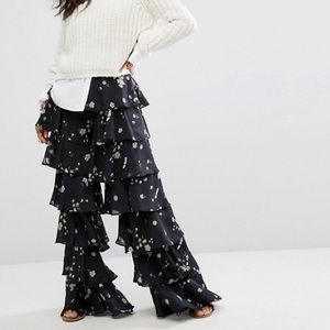 Tiered Ruffle Wideleg Pants
